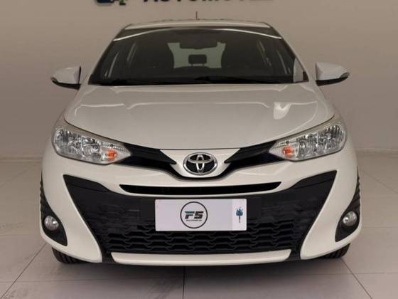 TOYOTA YARIS 1.3 16V FLEX XL MANUAL TOYOTA YARIS 1.3 16V FLEX XL MANUAL